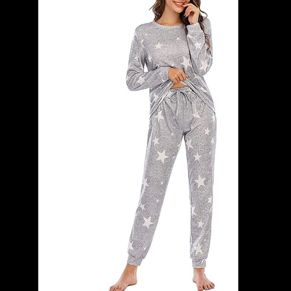 Other - WHITE star two piece pajama set lounge wear